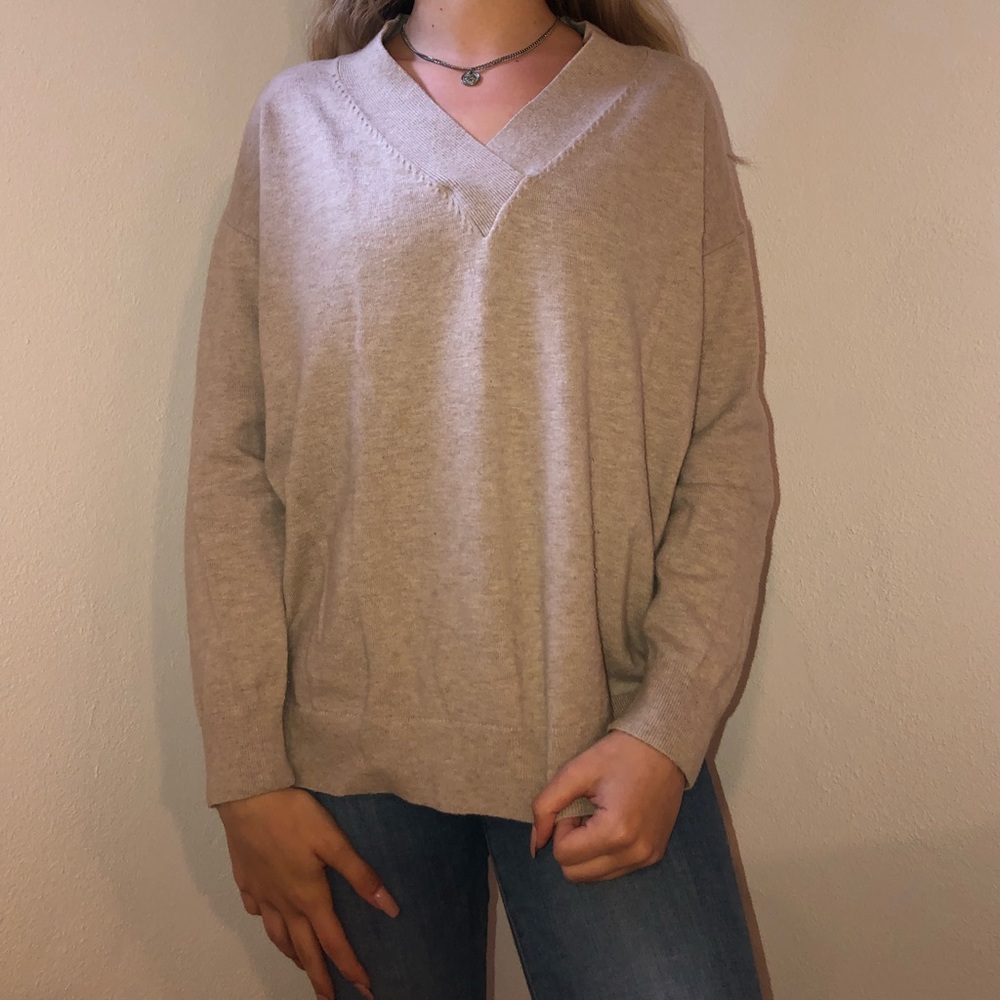 GAP V NECK SWEATER